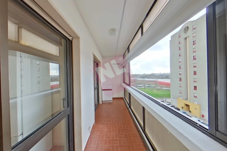 Apartamento T2 para Arrendamento em Lumiar Foto 18