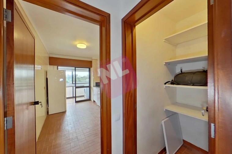 Apartamento T2 para Arrendamento em Lumiar Foto 14