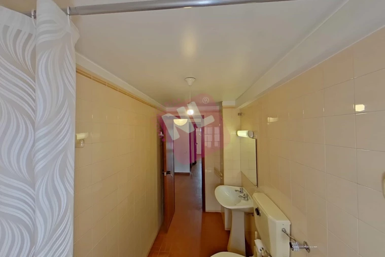 Apartamento T2 para Arrendamento em Lumiar Foto 8