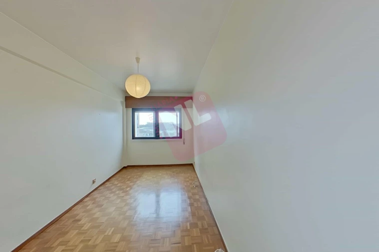 Apartamento T2 para Arrendamento em Lumiar Foto 12