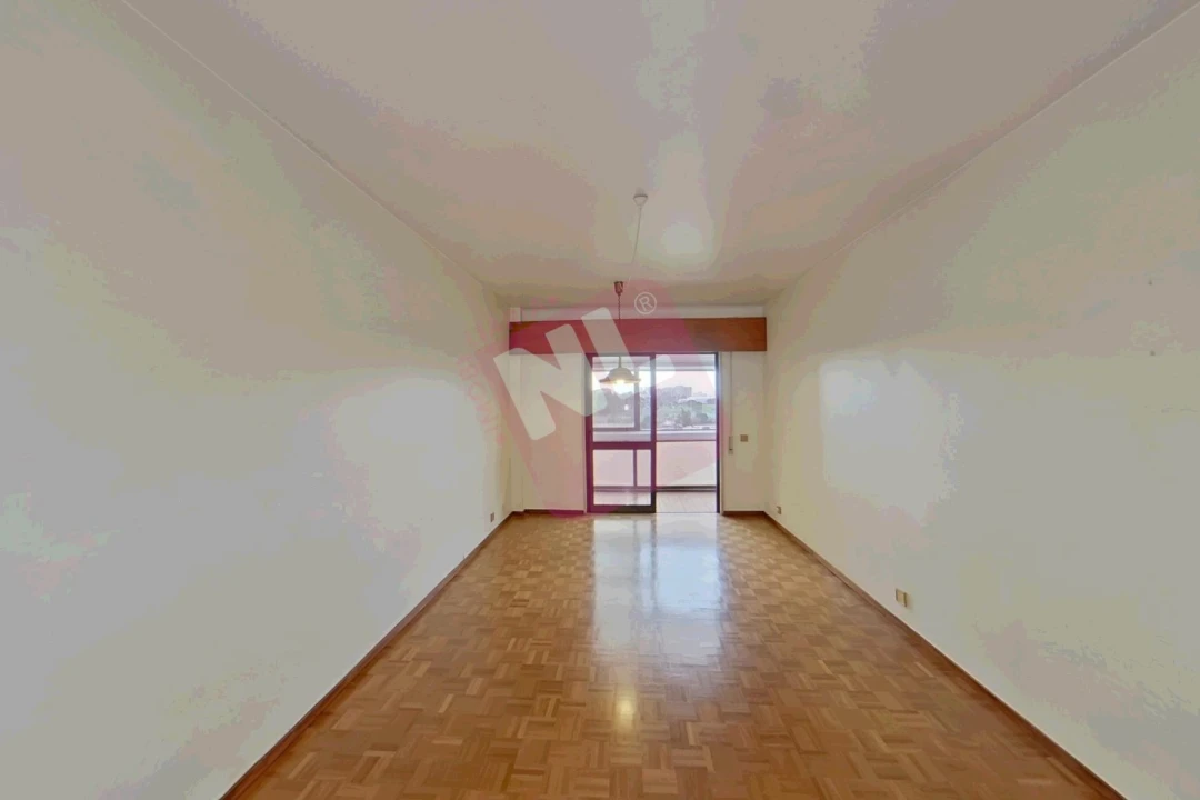 Apartamento T2 para Arrendamento em Lumiar Foto 21