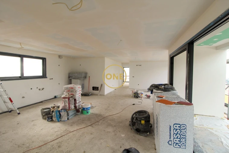 Apartamento T2 para Venda em Funchal (Santa Maria Maior) Foto 2