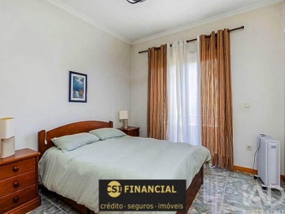 Apartamento T2 para Venda em Esmoriz Foto 3