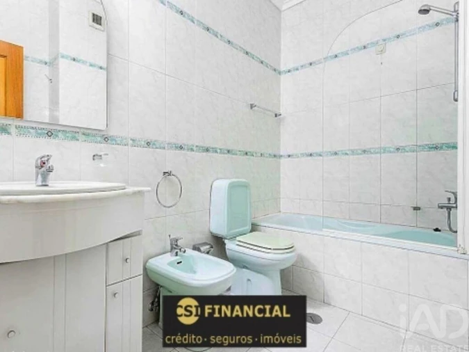 Apartamento T2 para Venda em Esmoriz Foto 8