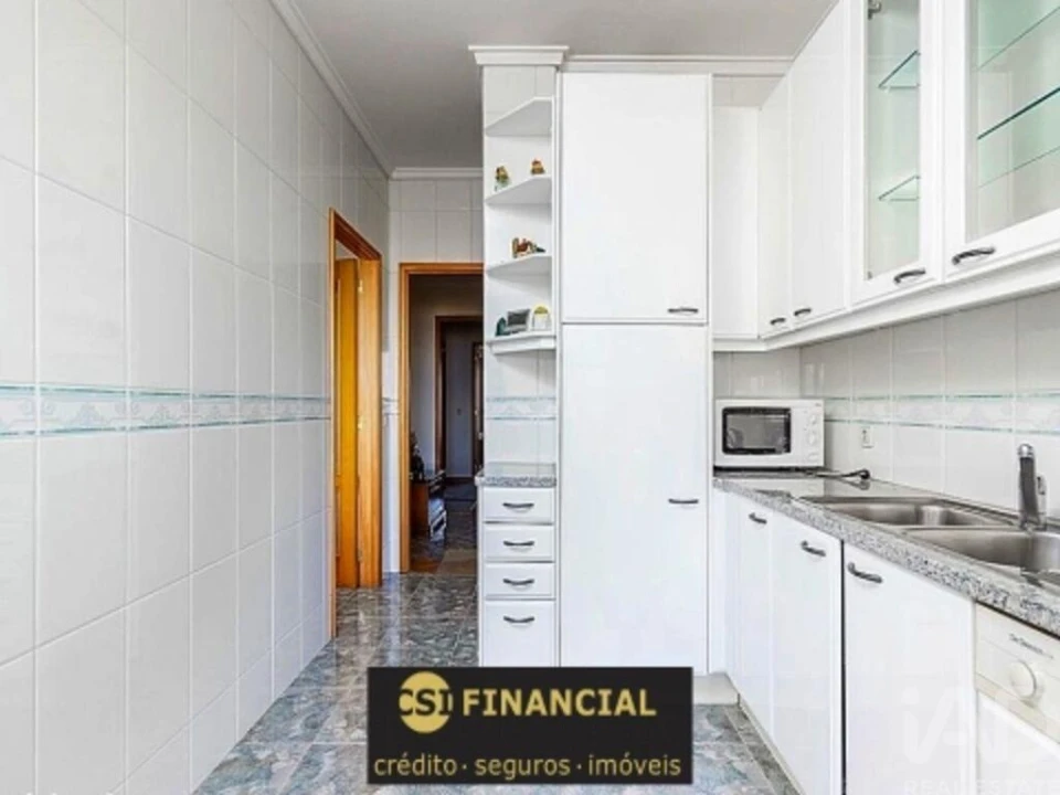 Apartamento T2 para Venda em Esmoriz Foto 10