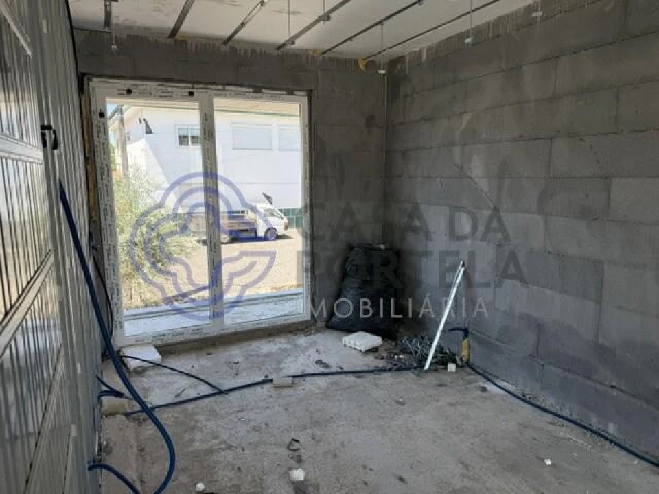Moradia T4 para Venda em Boidobra Foto 51