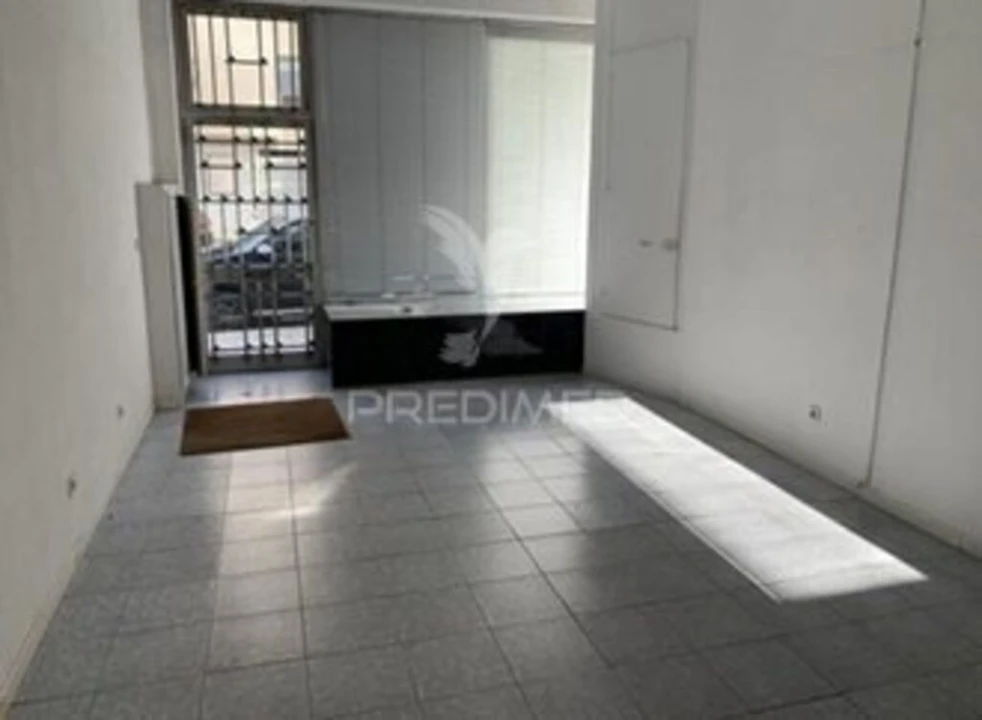 Loja para Venda em Cedofeita, Santo Ildefonso, Sé, Miragaia, São Nicolau e Vitória Foto 2