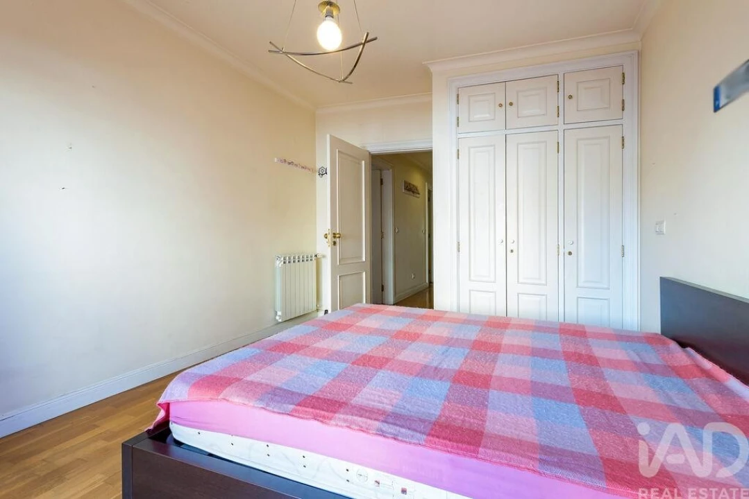 Apartamento T3 para Venda em Carcavelos e Parede Foto 20