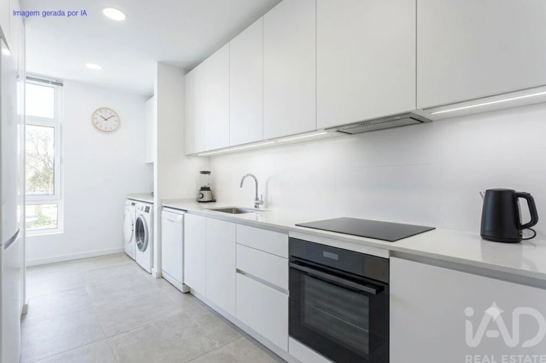 Apartamento T3 para Venda em Carcavelos e Parede Foto 13