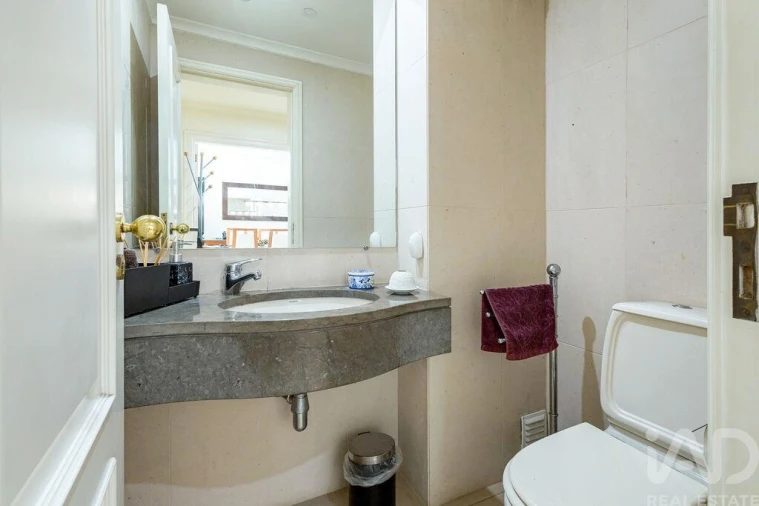 Apartamento T3 para Venda em Carcavelos e Parede Foto 21