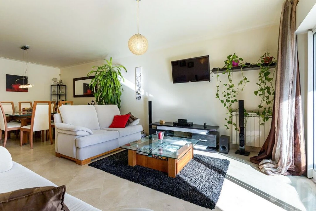 Apartamento T3 para Venda em Carcavelos e Parede Foto 2