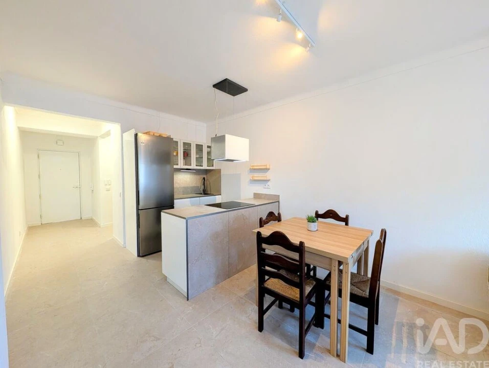 Apartamento T2 para Venda em Ferragudo Foto 9