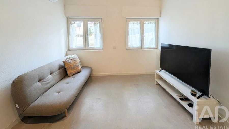 Apartamento T2 para Venda em Ferragudo Foto 5