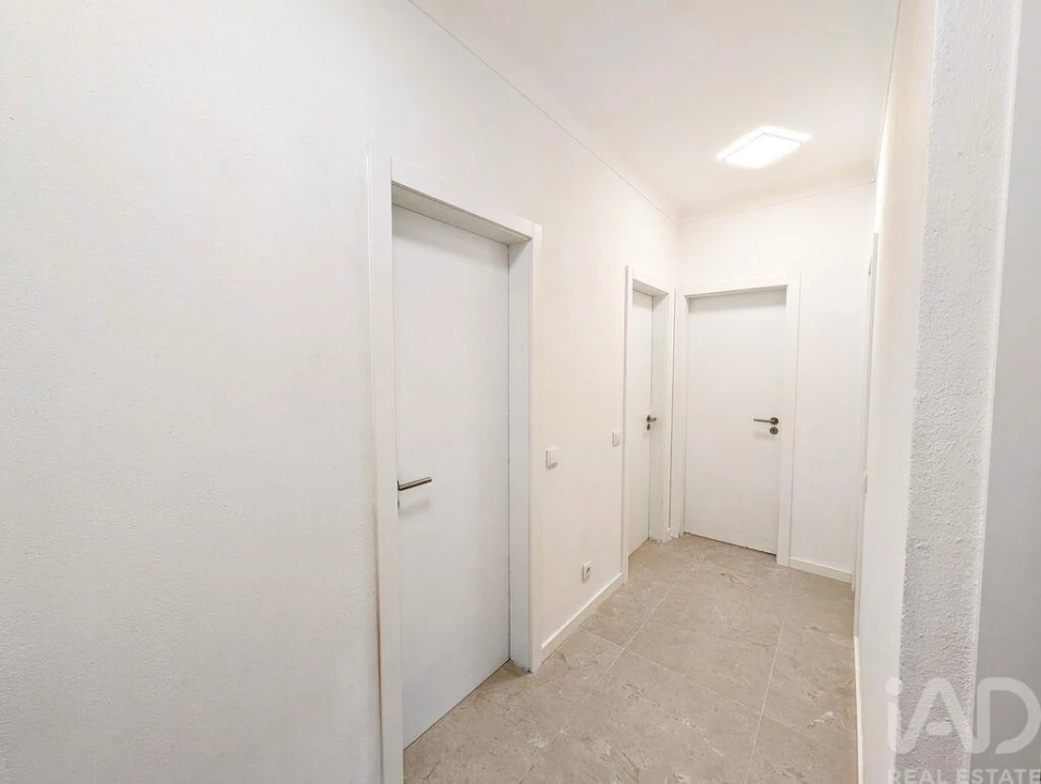 Apartamento T2 para Venda em Ferragudo Foto 17