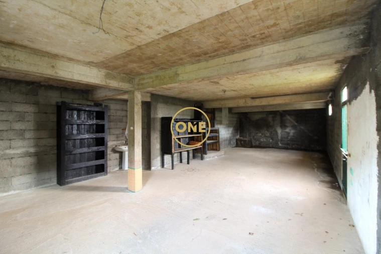 Moradia T3 para Venda em Estreito de Camara de Lobos Foto 21