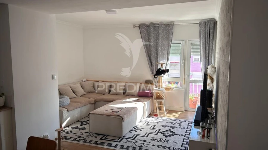 Apartamento T2 para Venda em Caparica e Trafaria Foto 7