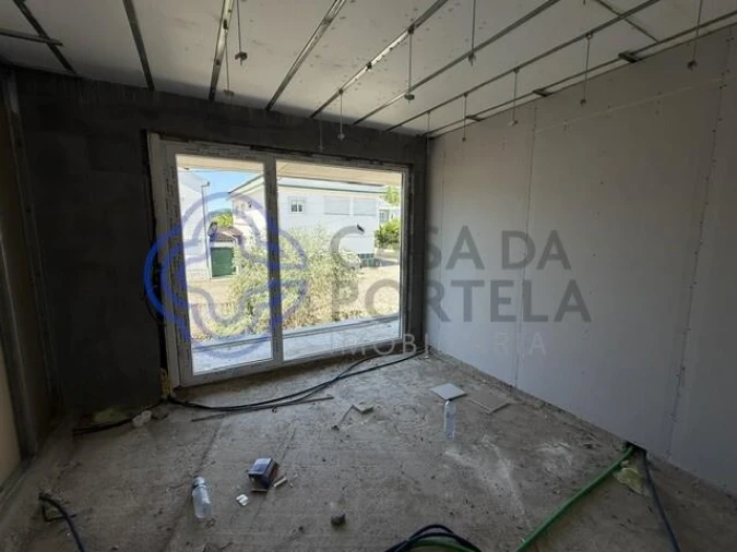 Moradia T4 para Venda em Boidobra Foto 55