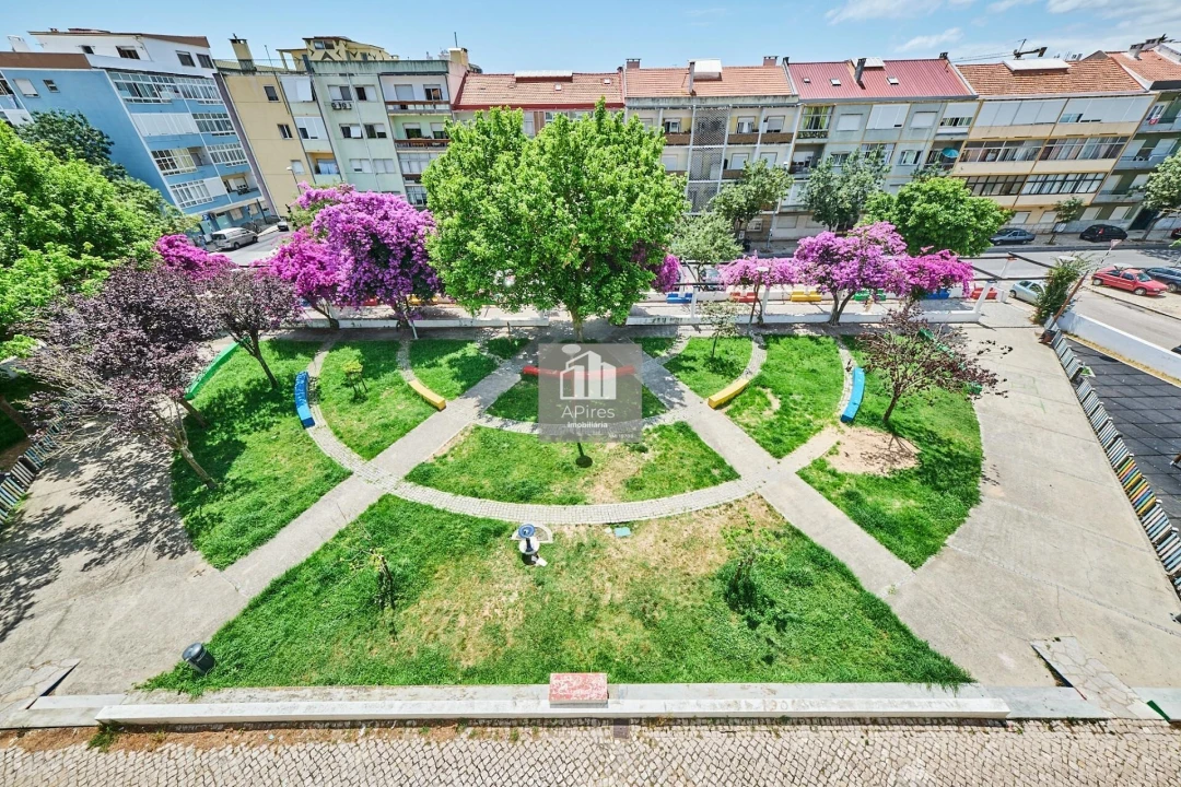 Apartamento T3 para Venda em Costa da Caparica Foto 1