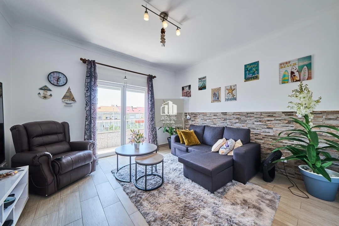Apartamento T3 para Venda em Costa da Caparica Foto 3