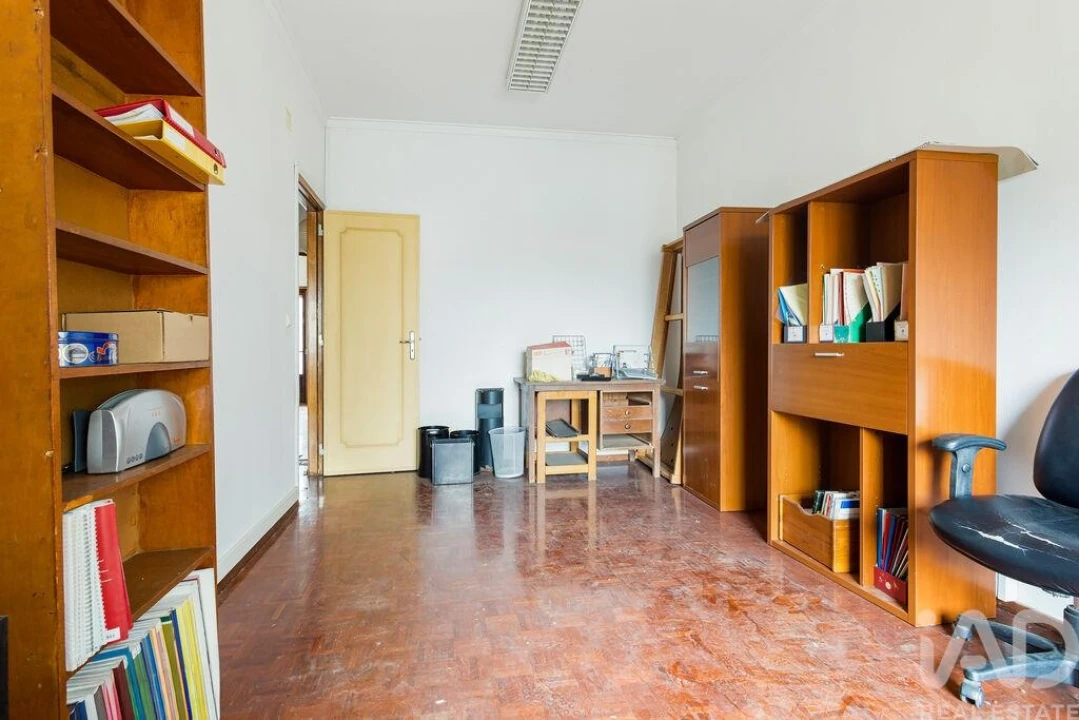 Apartamento T2 para Venda em Beato Foto 4