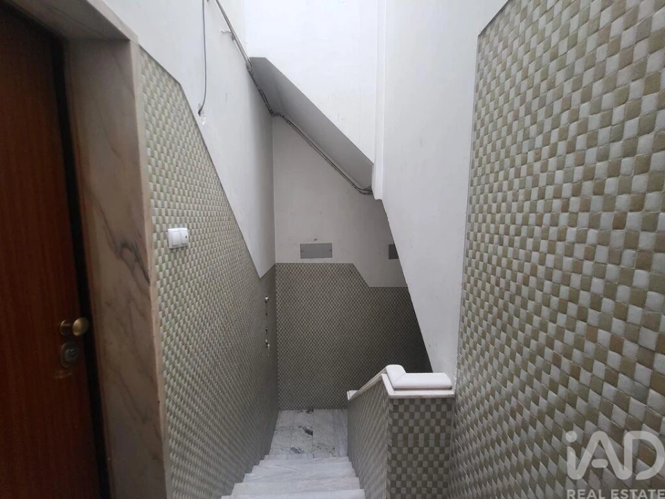 Apartamento T2 para Venda em Beato Foto 3