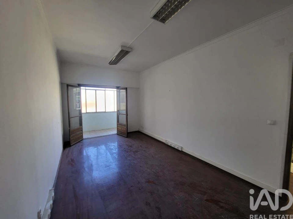 Apartamento T2 para Venda em Beato Foto 20
