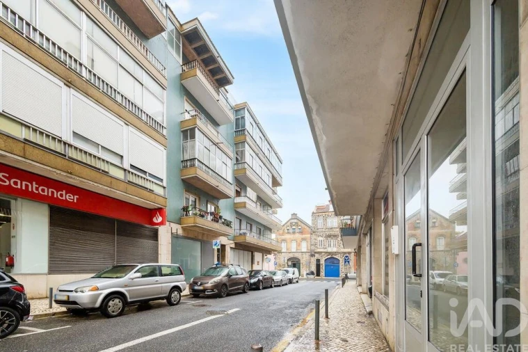 Apartamento T2 para Venda em Beato Foto 17