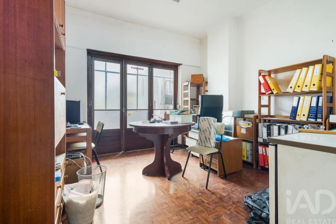 Apartamento T2 para Venda em Beato Foto 8