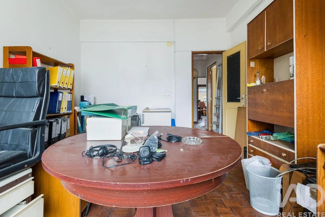Apartamento T2 para Venda em Beato Foto 6