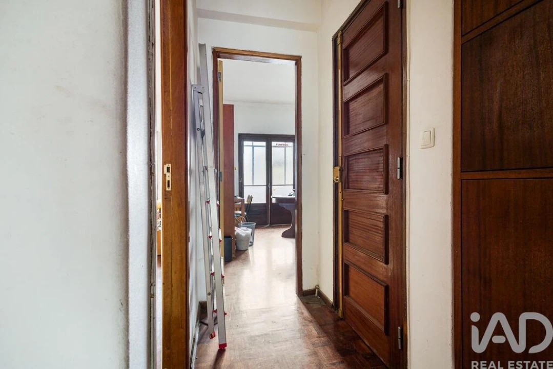 Apartamento T2 para Venda em Beato Foto 14