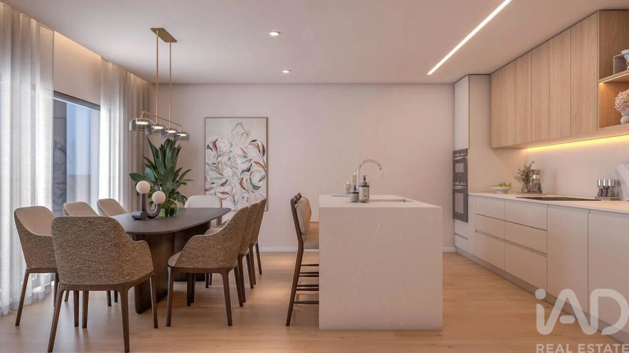 Moradia T4 para Venda em Maceira Foto 6