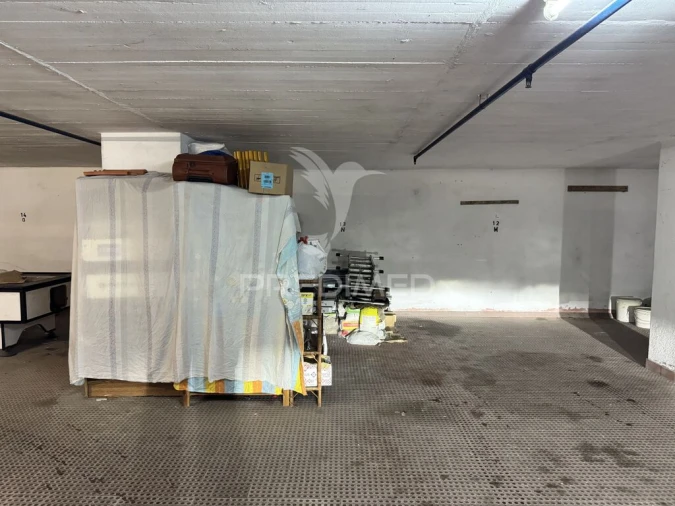 Garagem para Venda em Algueirão-Mem Martins Foto 2