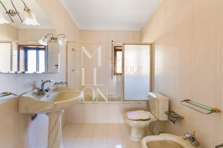 Moradia T4 para Venda em Selho (São Jorge) Foto 12