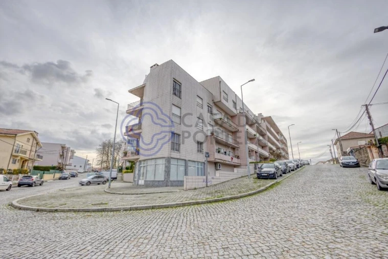 Apartamento T2 para Venda em Gulpilhares e Valadares Foto 2