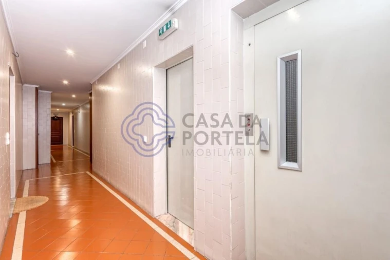 Apartamento T2 para Venda em Gulpilhares e Valadares Foto 17