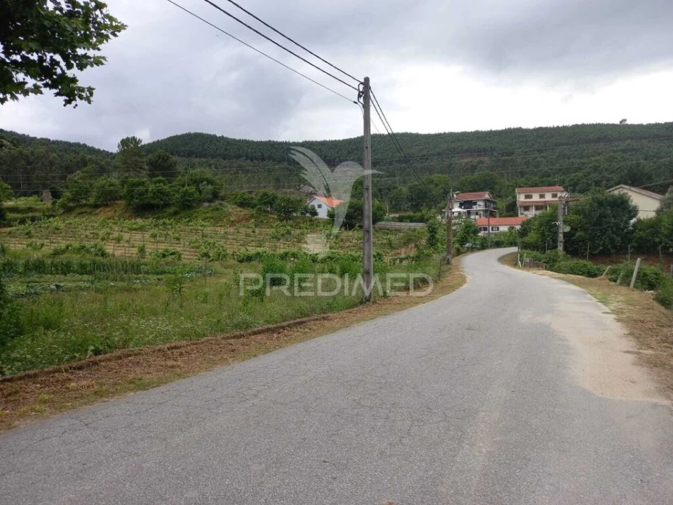 Terreno para Venda em Mondim de Basto Foto 1