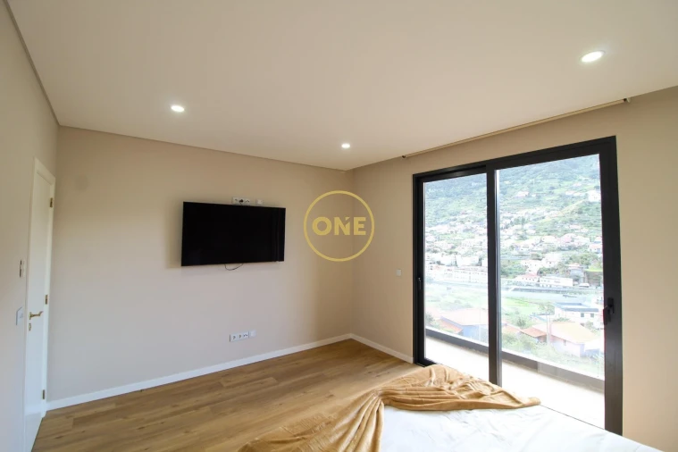 Moradia T3 para Venda em Machico Foto 34