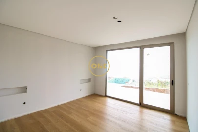 Moradia T2 para Venda em Arco da Calheta