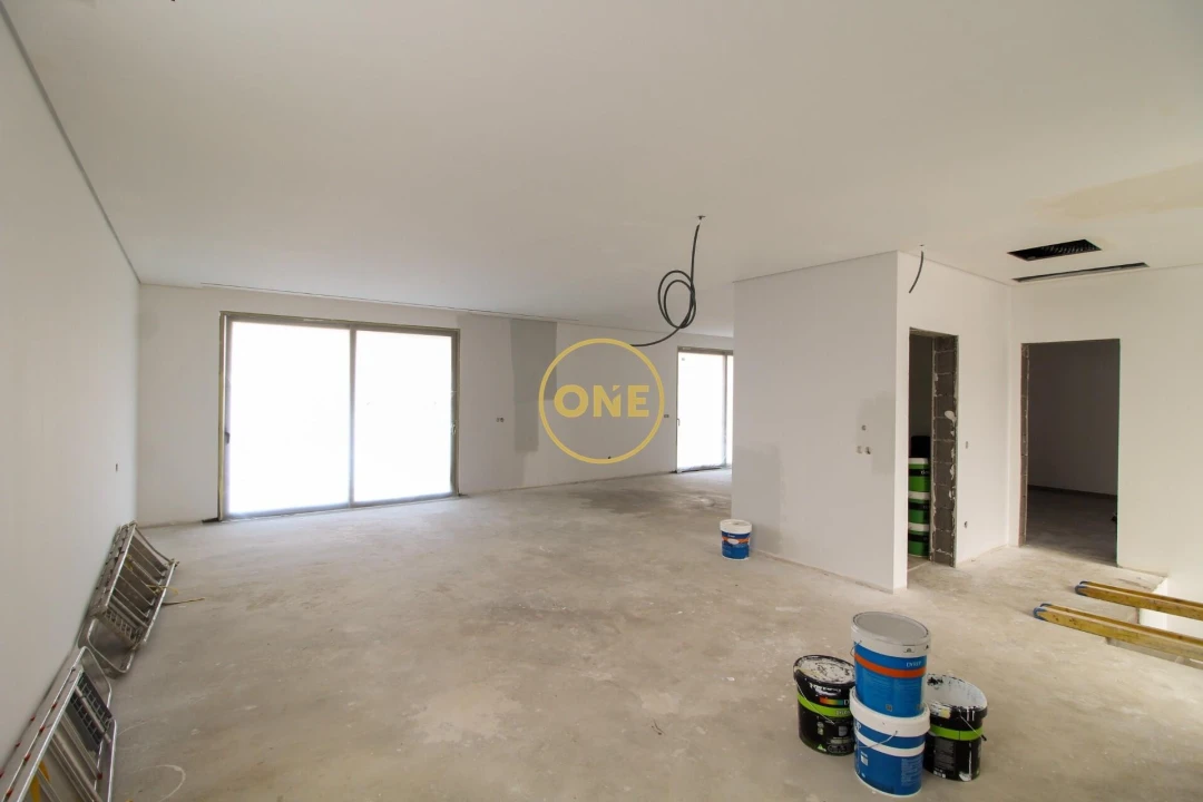 Moradia T2 para Venda em Arco da Calheta Foto 2