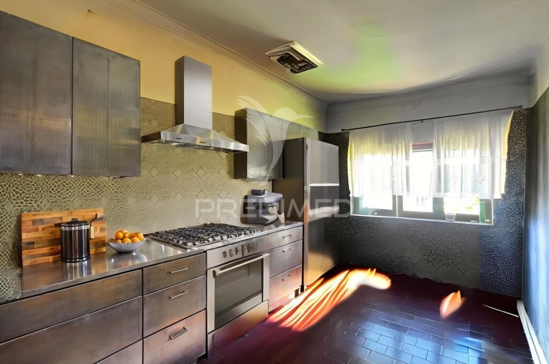 Moradia T4 para Venda em Corroios Foto 6