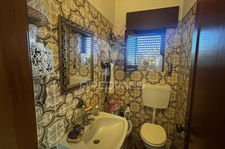 Moradia T4 para Venda em Corroios Foto 12