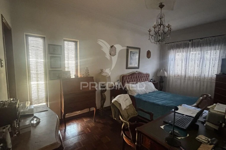 Moradia T4 para Venda em Corroios Foto 7