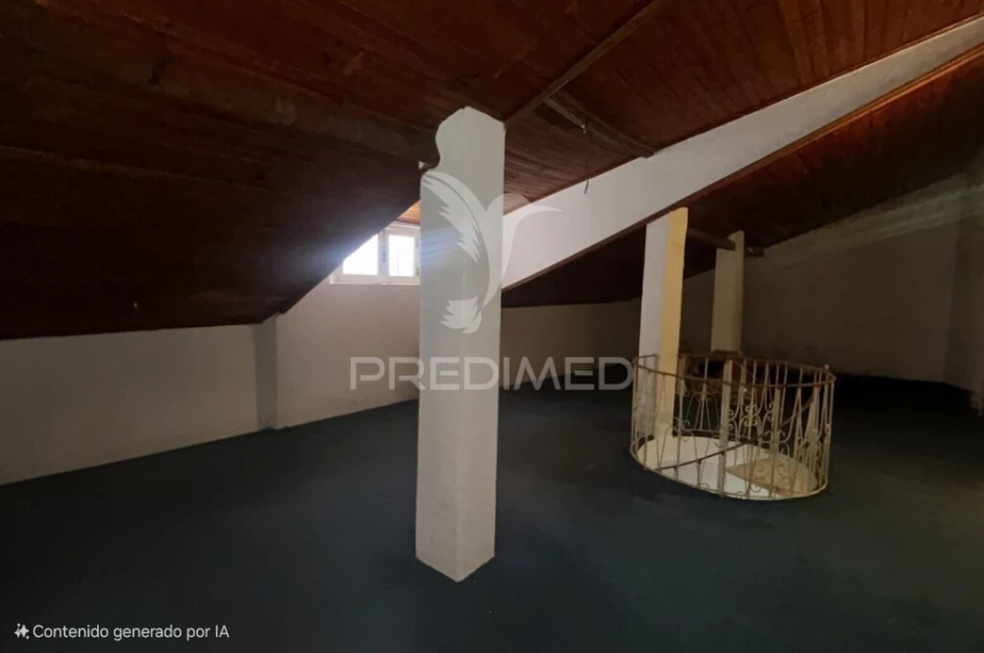 Moradia T4 para Venda em Corroios Foto 14