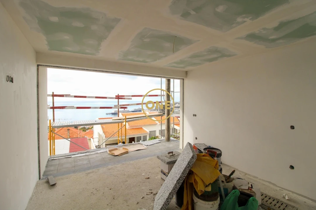 Apartamento T2 para Venda em Funchal (Santa Maria Maior) Foto 1