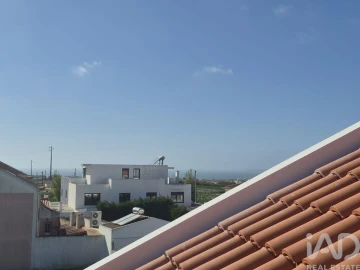 Moradia T3 para Venda em Atouguia da Baleia
