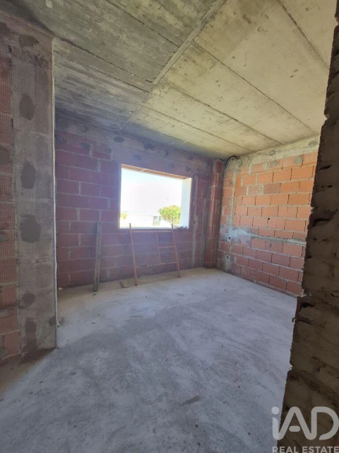 Moradia T3 para Venda em Atouguia da Baleia