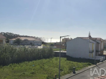Moradia T3 para Venda em Atouguia da Baleia