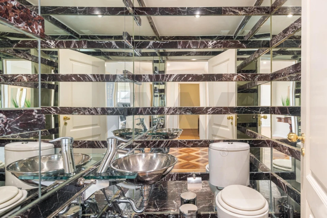 Apartamento T4 para Arrendamento em Avenidas Novas Foto 22