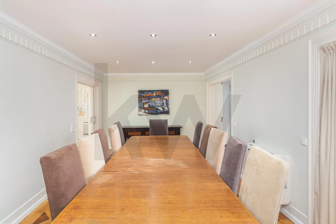 Apartamento T4 para Arrendamento em Avenidas Novas Foto 5