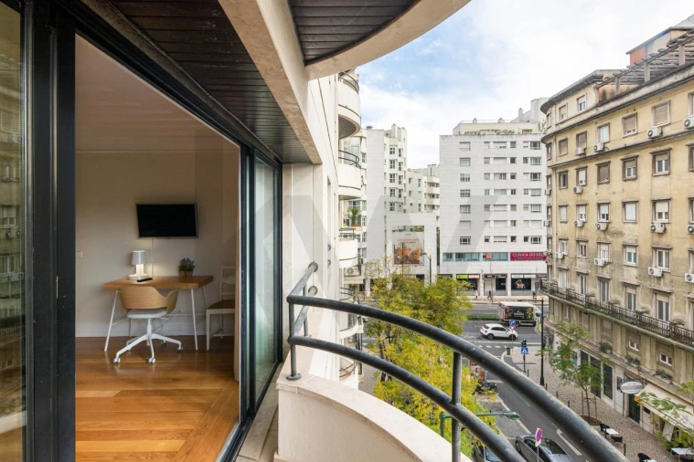 Apartamento T4 para Arrendamento em Avenidas Novas Foto 23